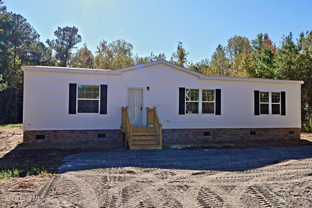 Photo of 388 Mallard Roost Drive, Burgaw, NC 28425 (MLS # 100609048)