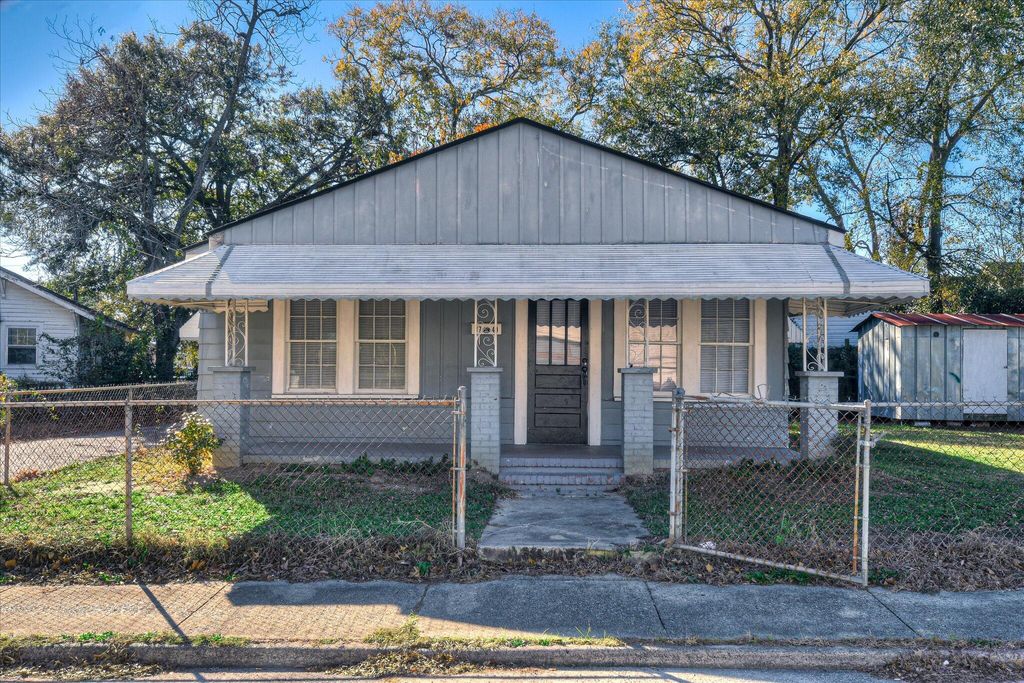 Photo of 1740 Starnes Street, Augusta, GA 30904 (MLS # 551176)