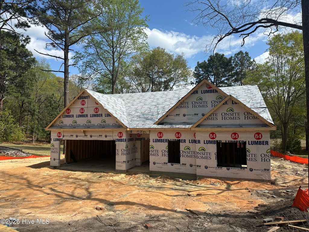 Photo of 165 Devonshire Avenue W, West End, NC 27376 (MLS # 100563869)