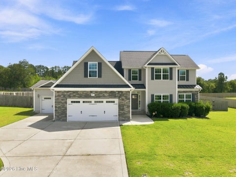 Homes For Sale - 3417 Burberry Drive<br/> Fayetteville, NC 28306