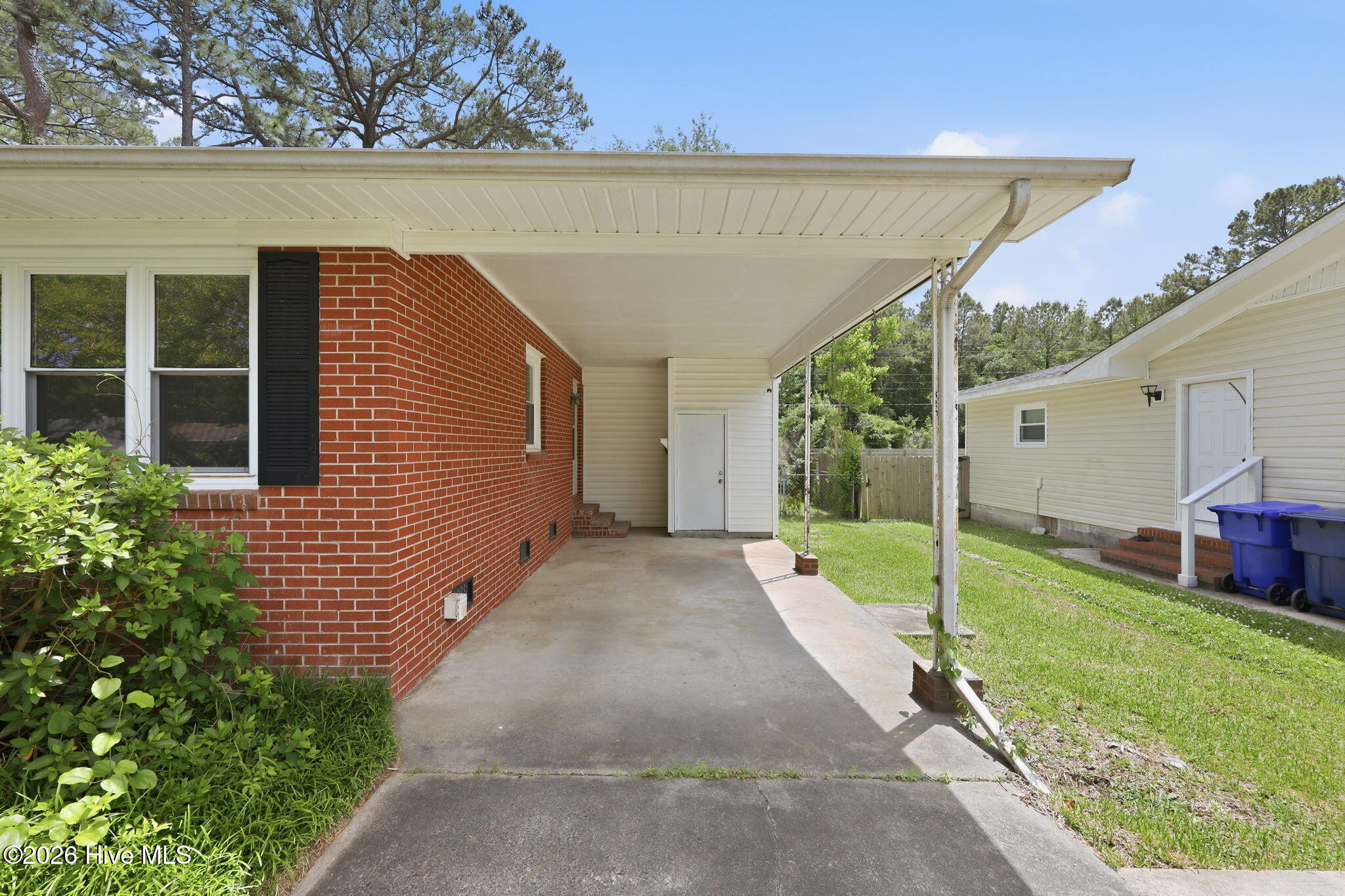 121 Bryan Boulevard