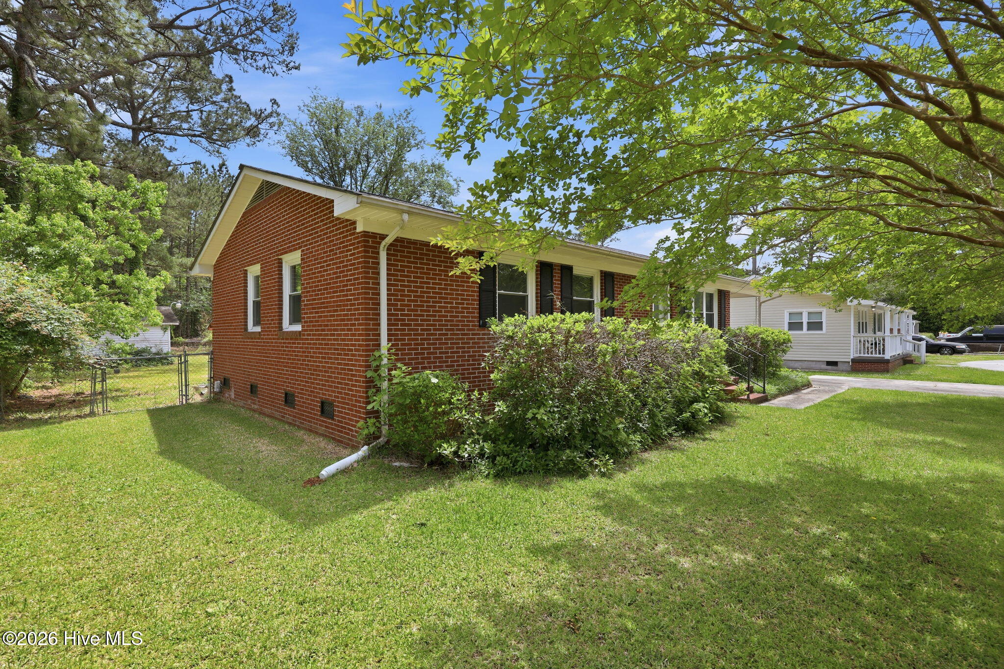 121 Bryan Boulevard