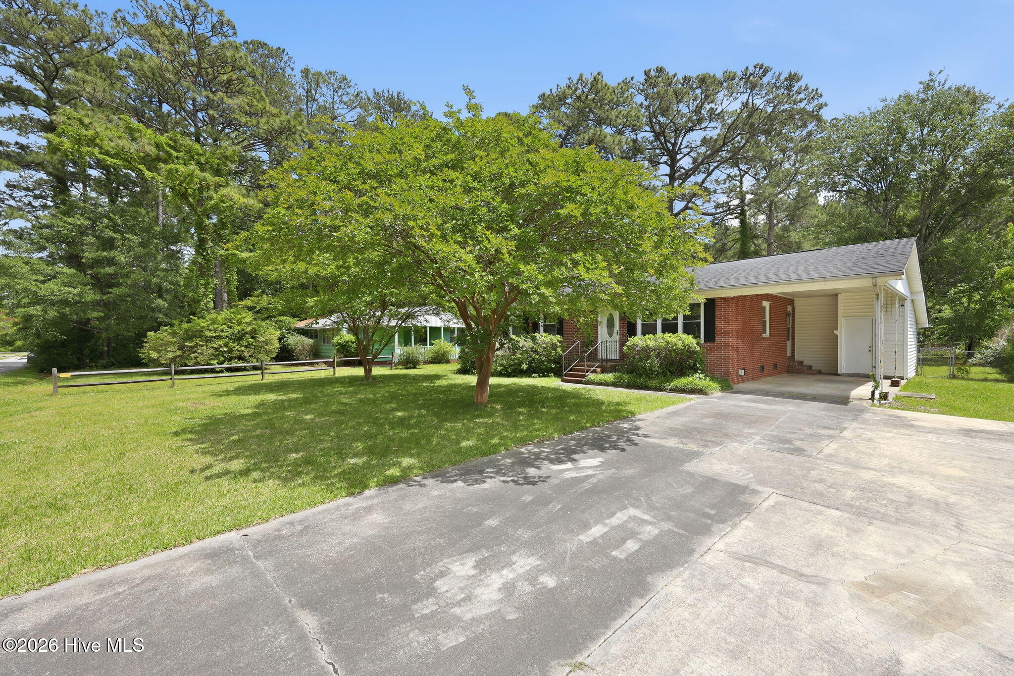 121 Bryan Boulevard