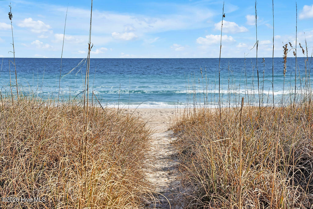 615 S Lumina Avenue Unit 2