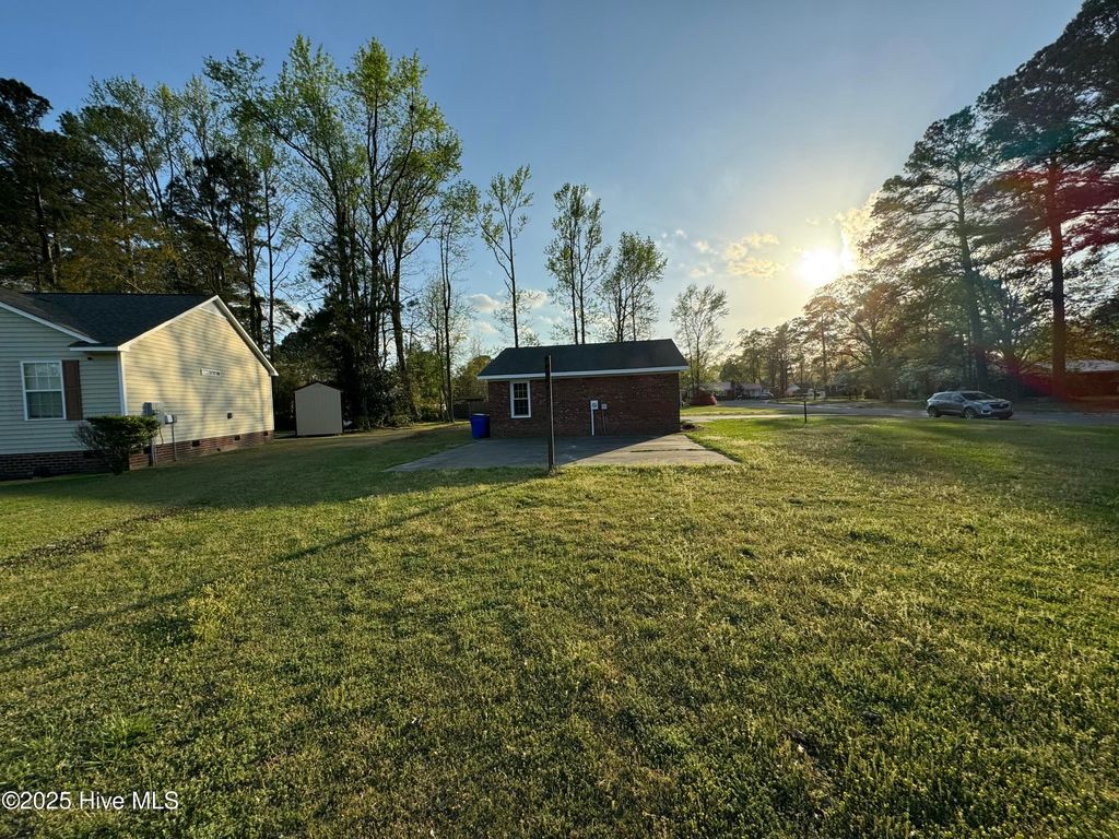 Photo of 2303 Leigh Street, Kinston, NC 28501 (MLS # 100499367)