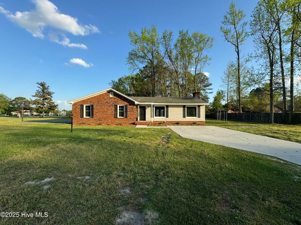 Photo of 2303 Leigh Street, Kinston, NC 28501 (MLS # 100499367)