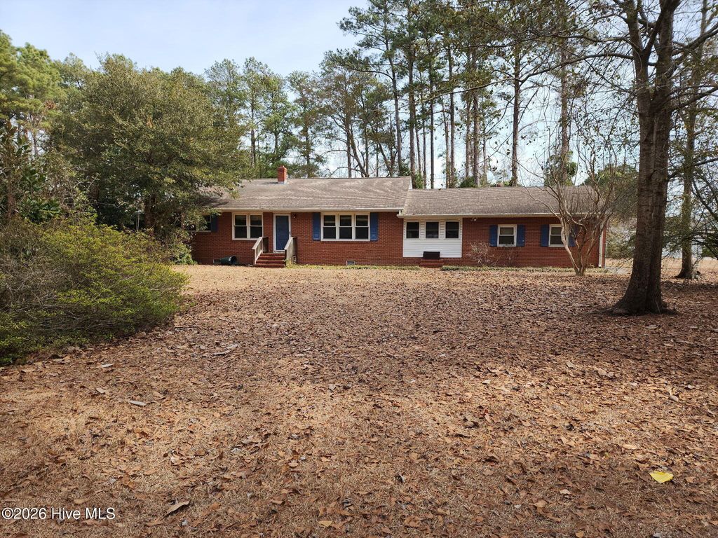 Photo of 2001 Watson Avenue, Newport, NC 28570 (MLS # 100555513)