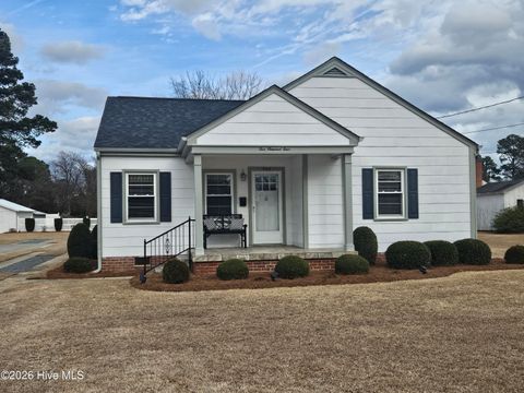 Homes For Sale - 504 Stewart Avenue<br/> Sampson County, Clinton, NC 28328