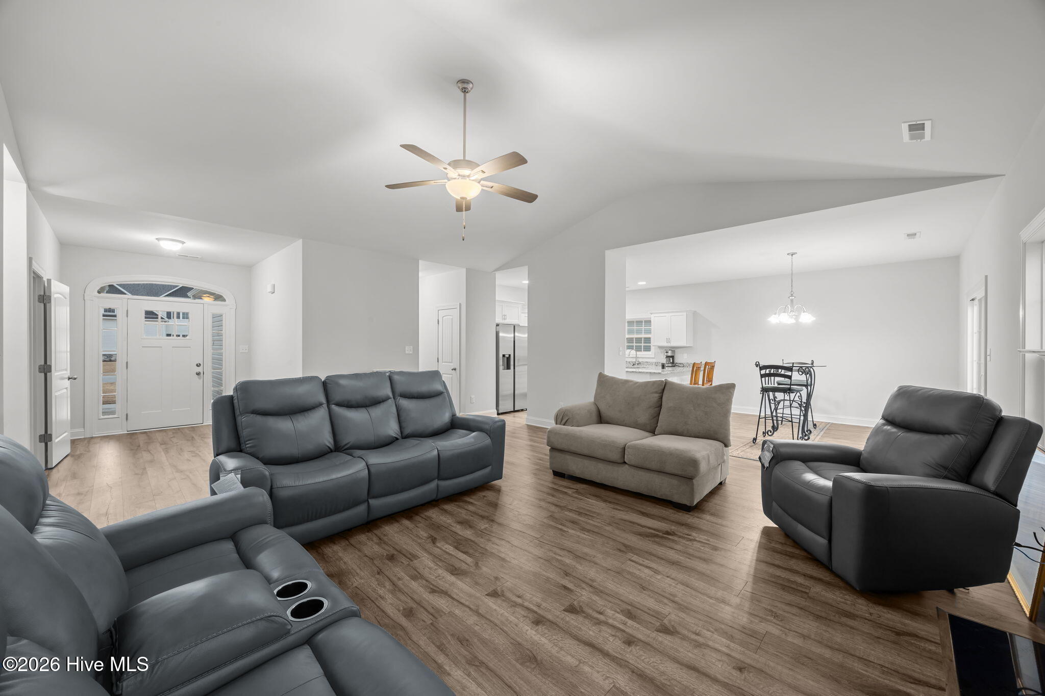 3002 Sharpnose Street