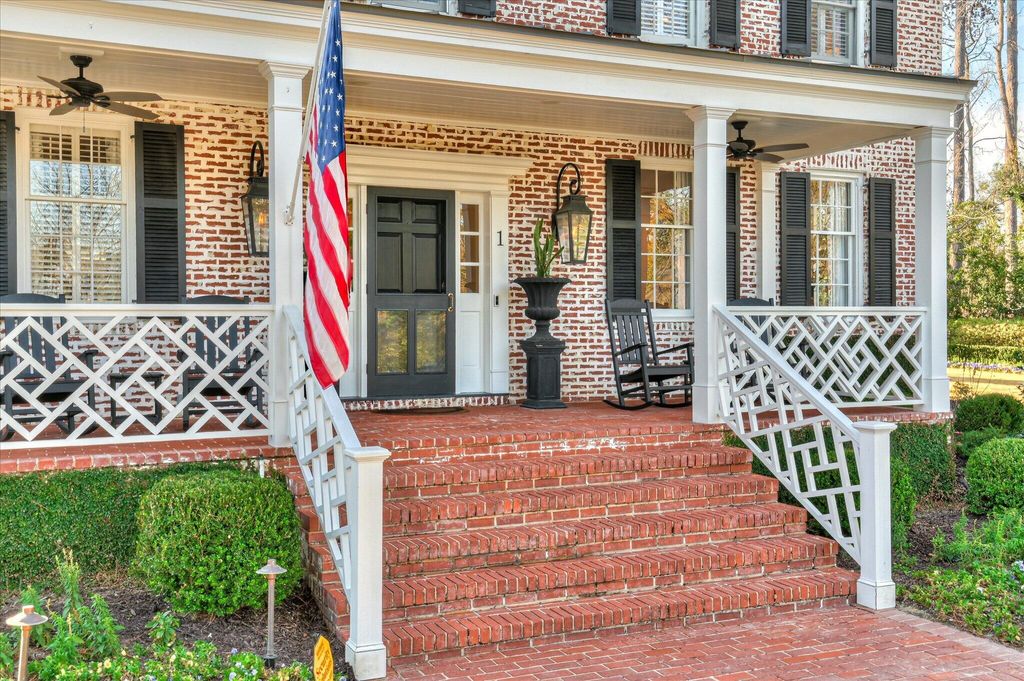 Photo of 1 Summerville Lane, Augusta, GA 30909 (MLS # 553016)