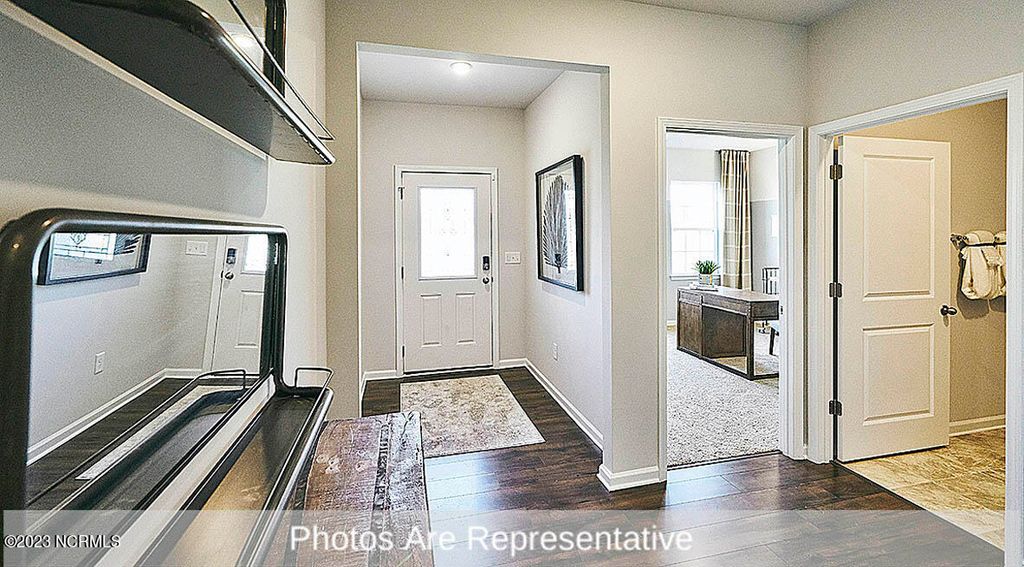 Photo of 1009 Minnette Circle, New Bern, NC 28562 (MLS # 100551208)