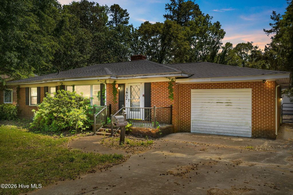Photo of 1602 E Ash Street, Goldsboro, NC 27530 (MLS # 100573216)