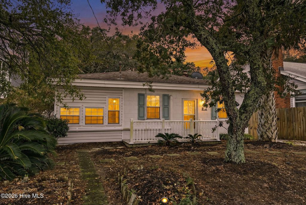 Photo of 307 Fayetteville Avenue, Carolina Beach, NC 28428 (MLS # 100553200)