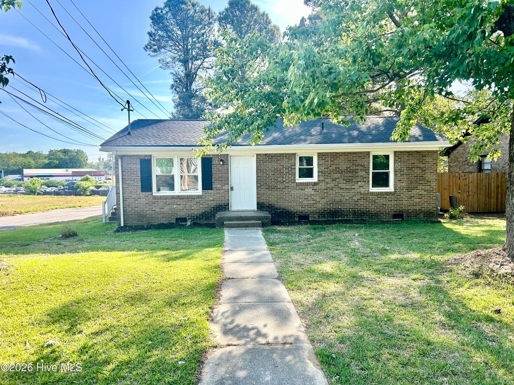 Photo of 801 Crawford Street S, Wilson, NC 27893 (MLS # 100571350)