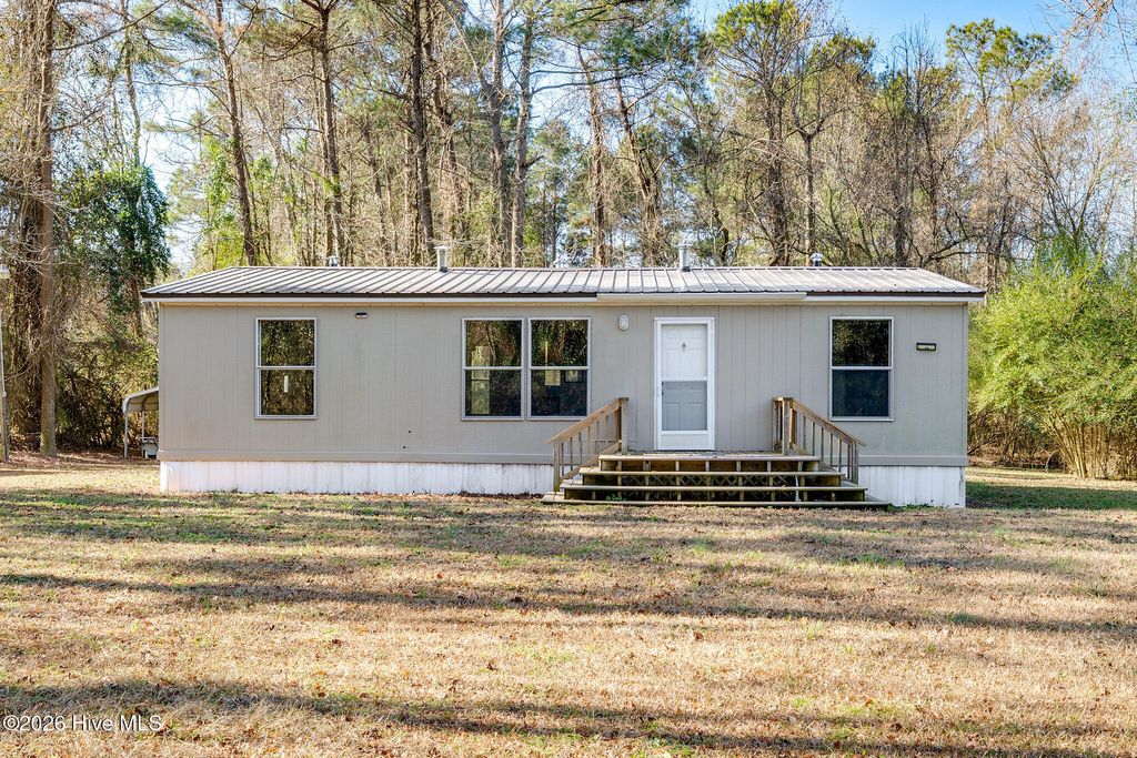 Photo of 1003 Old Mill Road, Wallace, NC 28466 (MLS # 100549524)