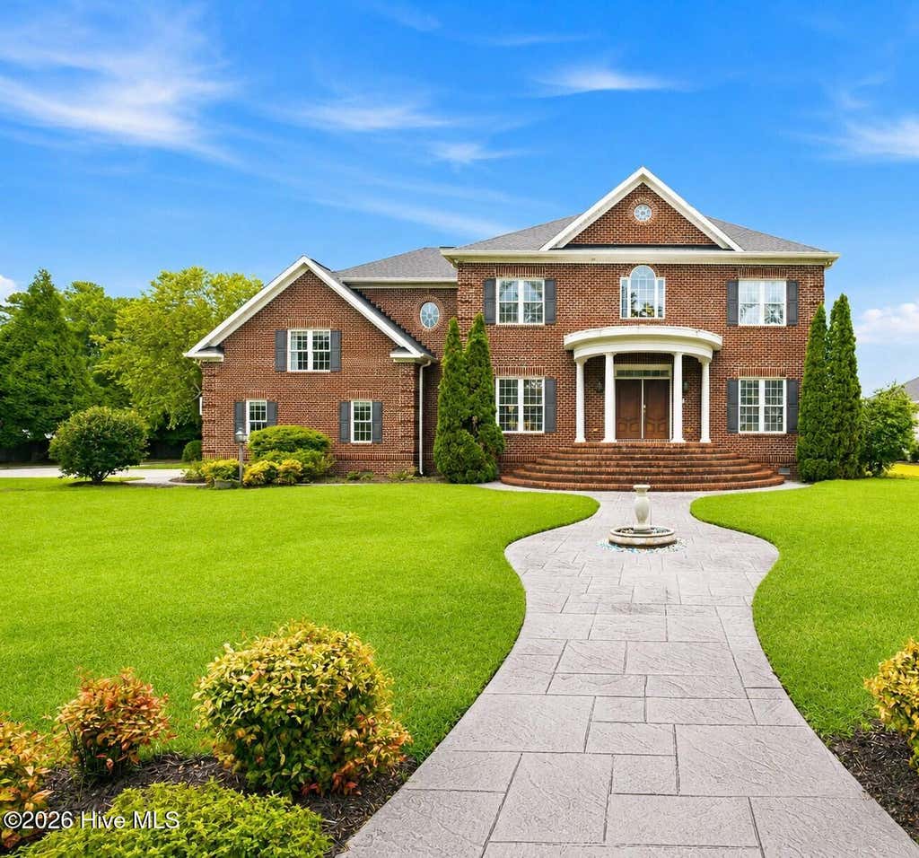 Photo of 1501 Zurich Place, New Bern, NC 28562 (MLS # 100595604)