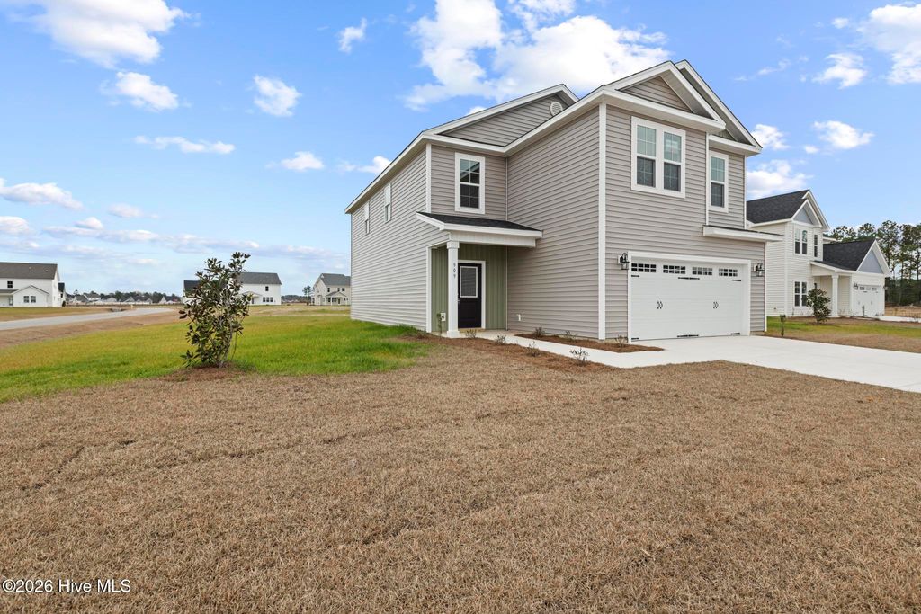 Photo of 909 Wild Azalea Way, Hubert, NC 28539 (MLS # 100519461)