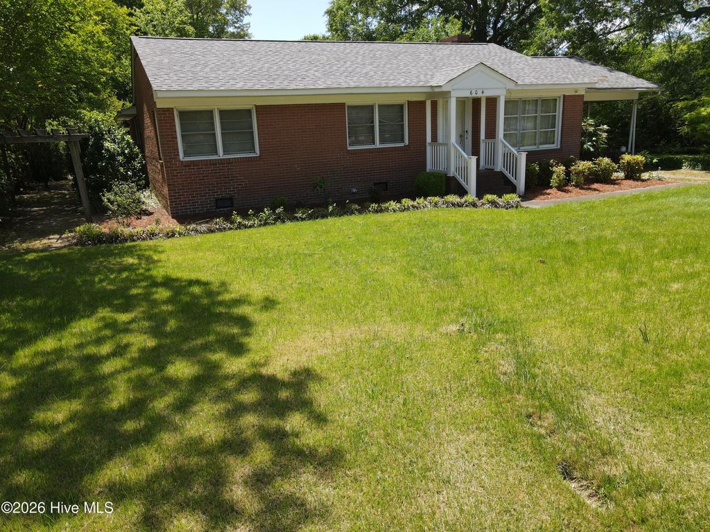 Photo of 604 W Woodland Avenue, Woodland, NC 27897 (MLS # 100569878)