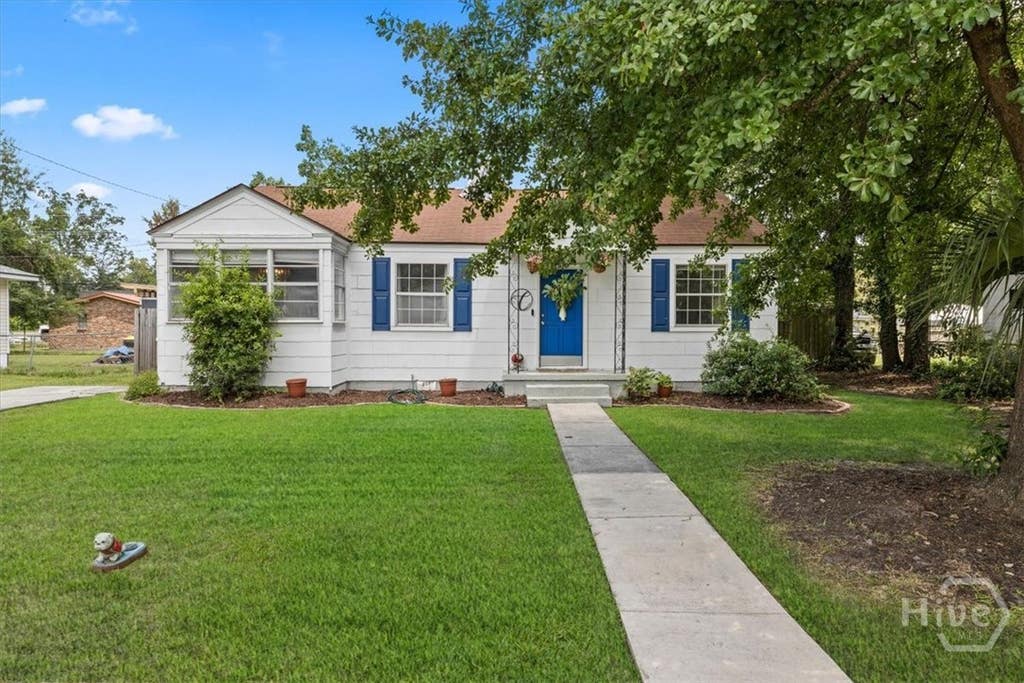 Photo of 410 Pinehurst Place, Port Wentworth, GA 31407 (MLS # SA362345)
