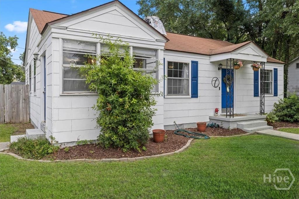 Photo of 410 Pinehurst Place, Port Wentworth, GA 31407 (MLS # SA362345)