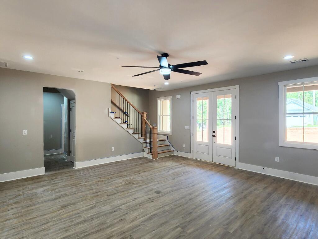 306 Clipper Trace