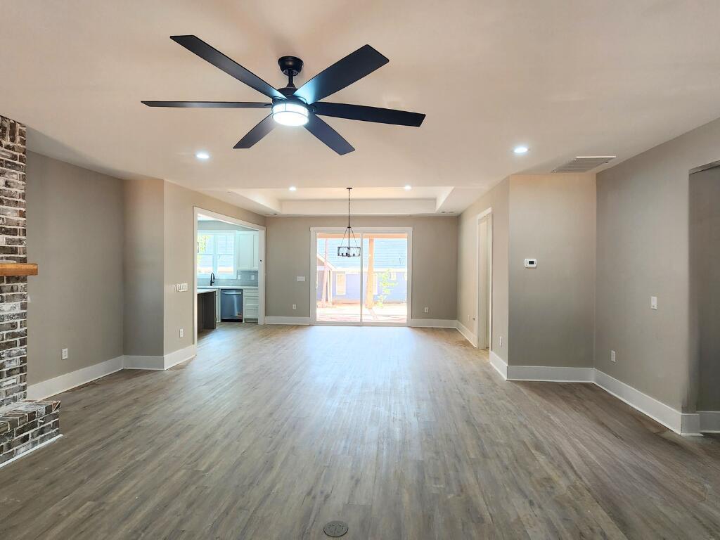 306 Clipper Trace
