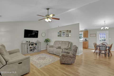 Tiny photo for 117 Scott Jenkins Road, Jacksonville, NC 28540 (MLS # 100597718)