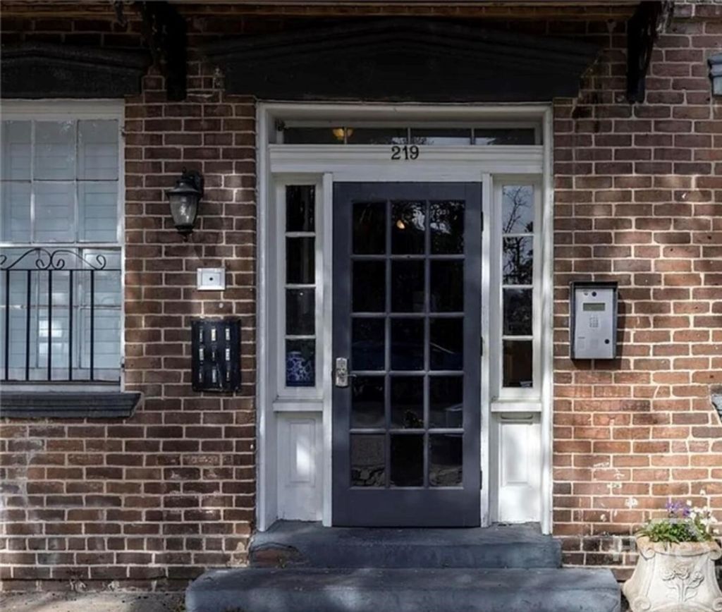 Photo of 219 Abercorn Street #F3, Savannah, GA 31401 (MLS # SA349478)