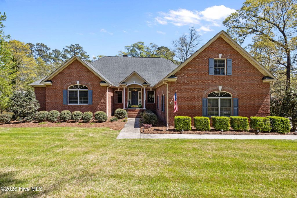 Photo of 1996 Hoods Creek Drive, New Bern, NC 28562 (MLS # 100567548)