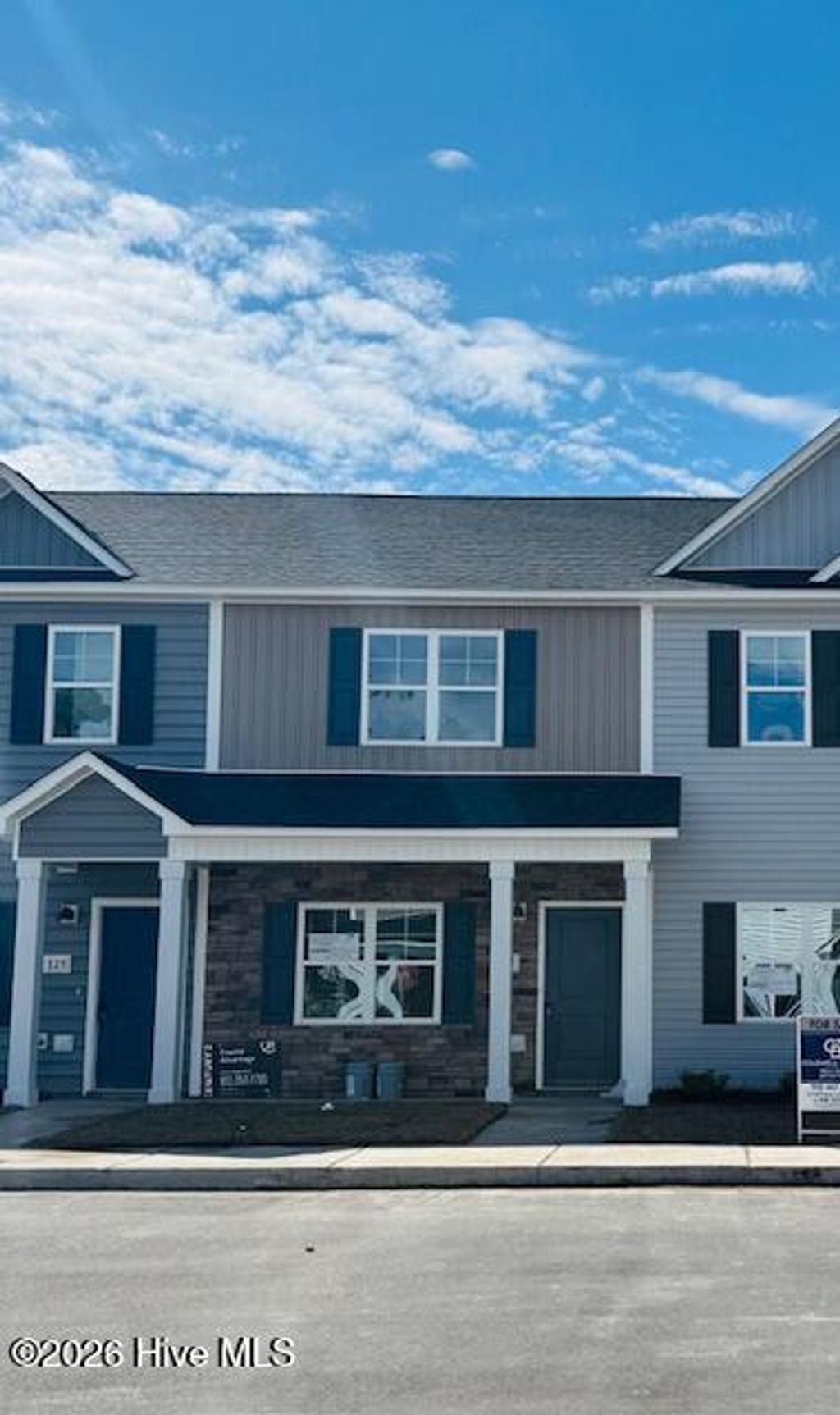 Photo of 733 Cross Bridge Way, Sneads Ferry, NC 28460 (MLS # 100538501)