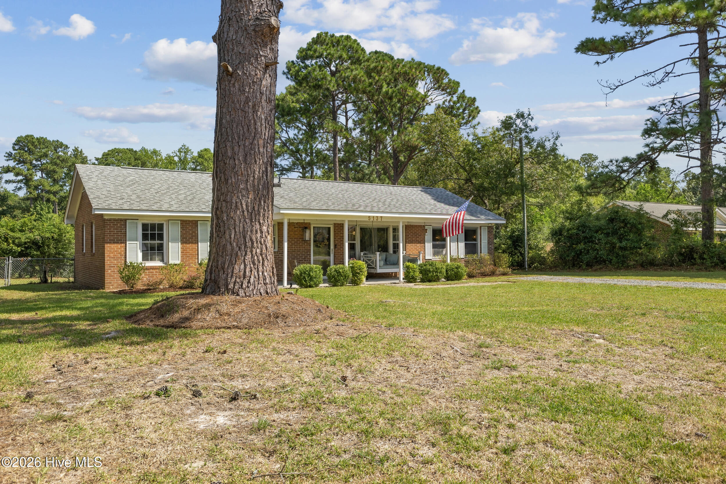 5137 Lord Byron Road