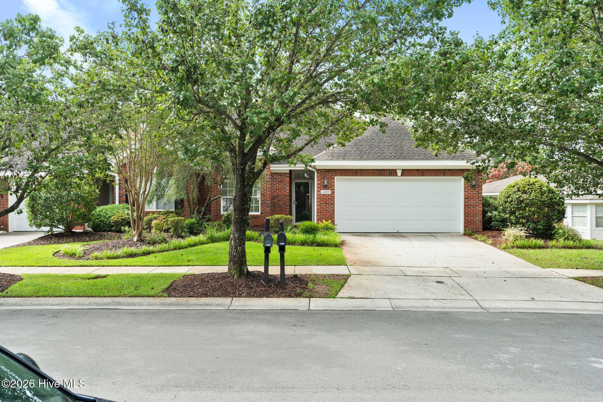 1009 Avenshire Circle