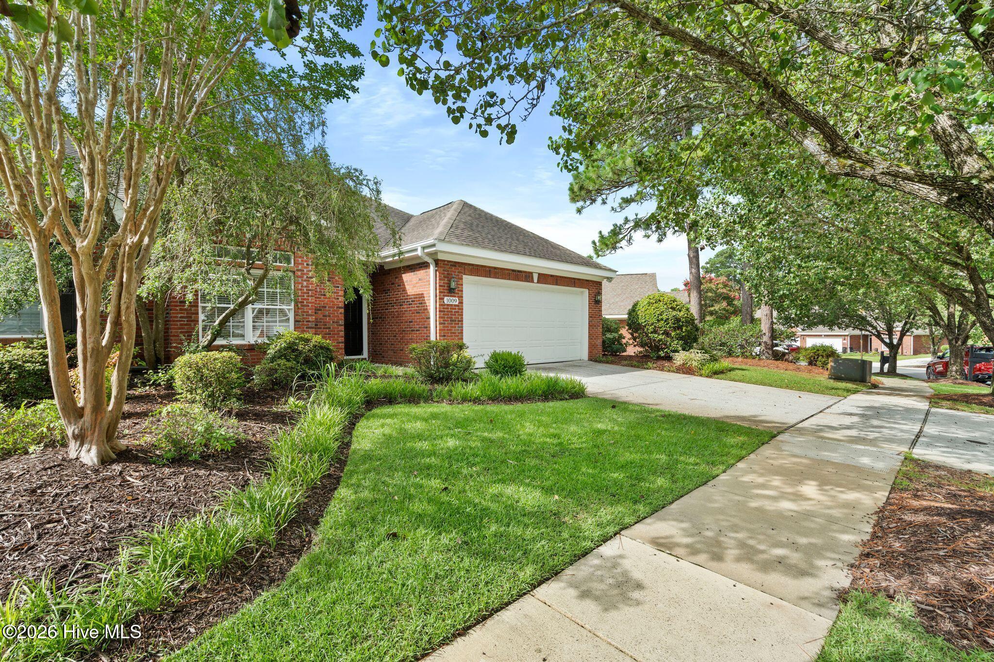 1009 Avenshire Circle