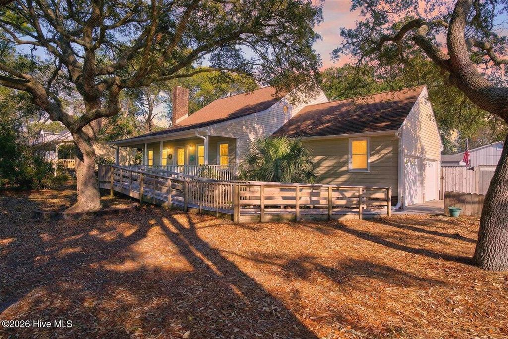 Photo of 204 NE 36th Street, Oak Island, NC 28465 (MLS # 100549781)