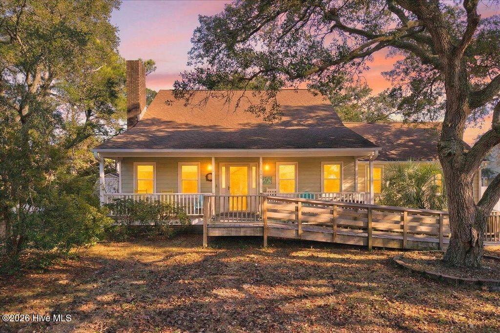 Photo of 204 NE 36th Street, Oak Island, NC 28465 (MLS # 100549781)