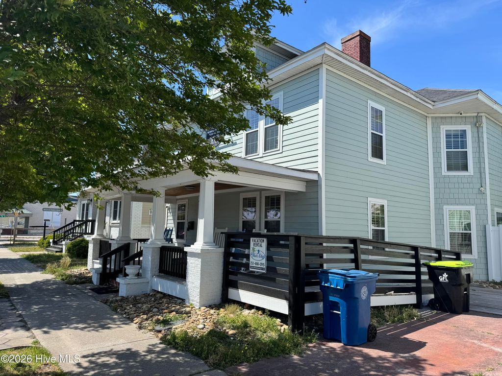 Photo of 608 Arendell Street, Morehead City, NC 28557 (MLS # 100568931)