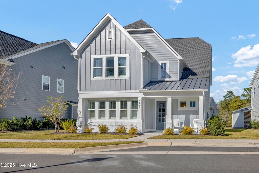 Photo of 4041 Watersail Drive, Wilmington, NC 28409 (MLS # 100541296)