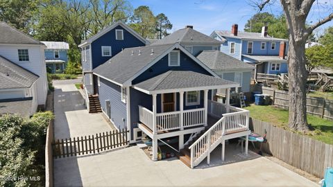 Tiny photo for 412 E 2nd Street, Washington, NC 27889 (MLS # 100562433)