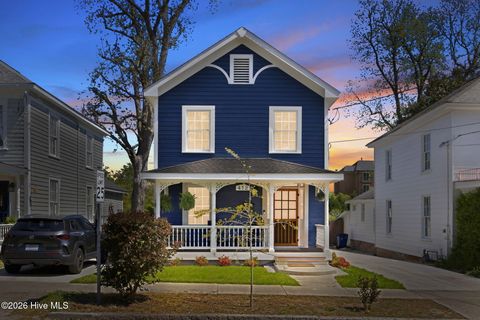 Tiny photo for 412 E 2nd Street, Washington, NC 27889 (MLS # 100562433)