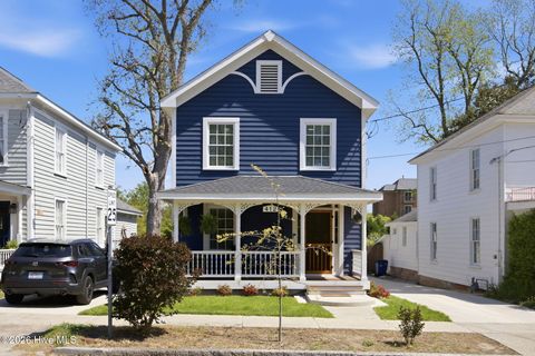 Tiny photo for 412 E 2nd Street, Washington, NC 27889 (MLS # 100562433)