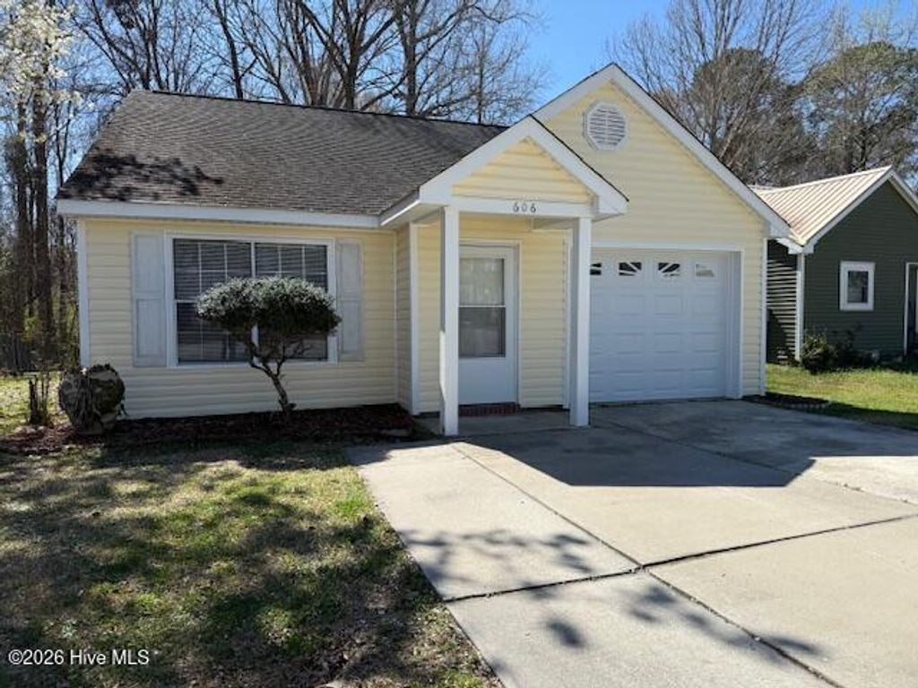 Photo of 606 S Hampton Drive, Jacksonville, NC 28546 (MLS # 100560206)
