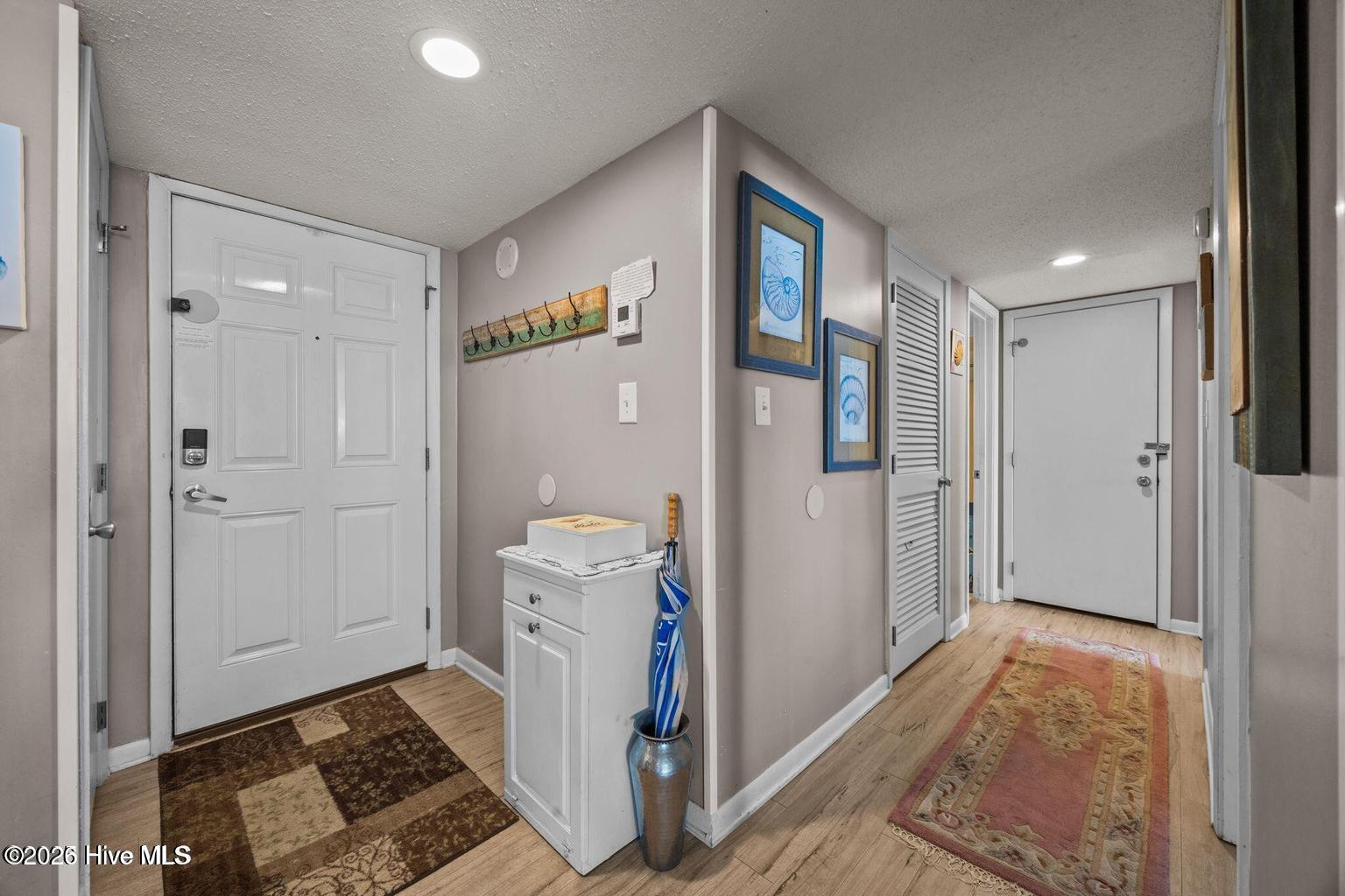 2000 New River Inlet Road 3302