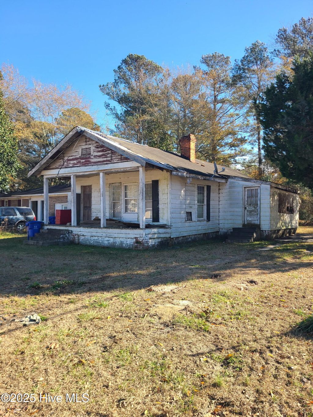 Photo of 313 W Williams Street, Burgaw, NC 28425 (MLS # 100546982)