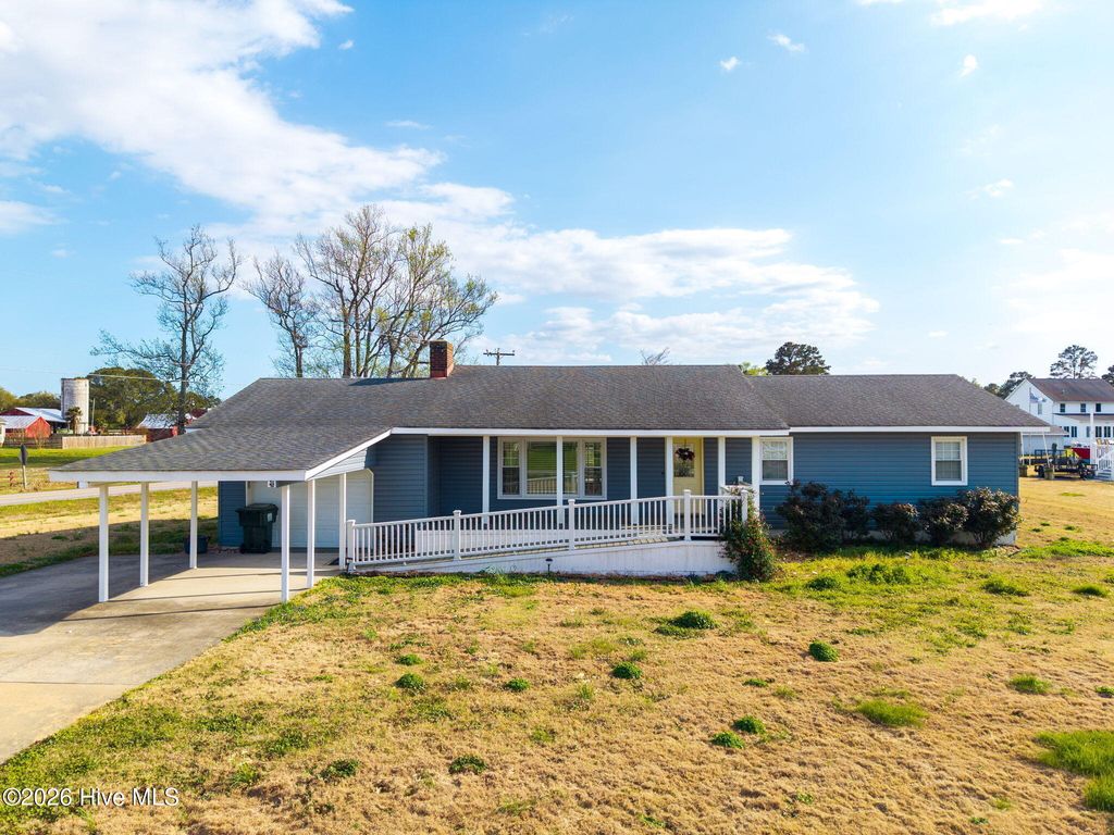 Photo of 101 Canadian Goose Drive, Currituck, NC 27929 (MLS # 100565843)