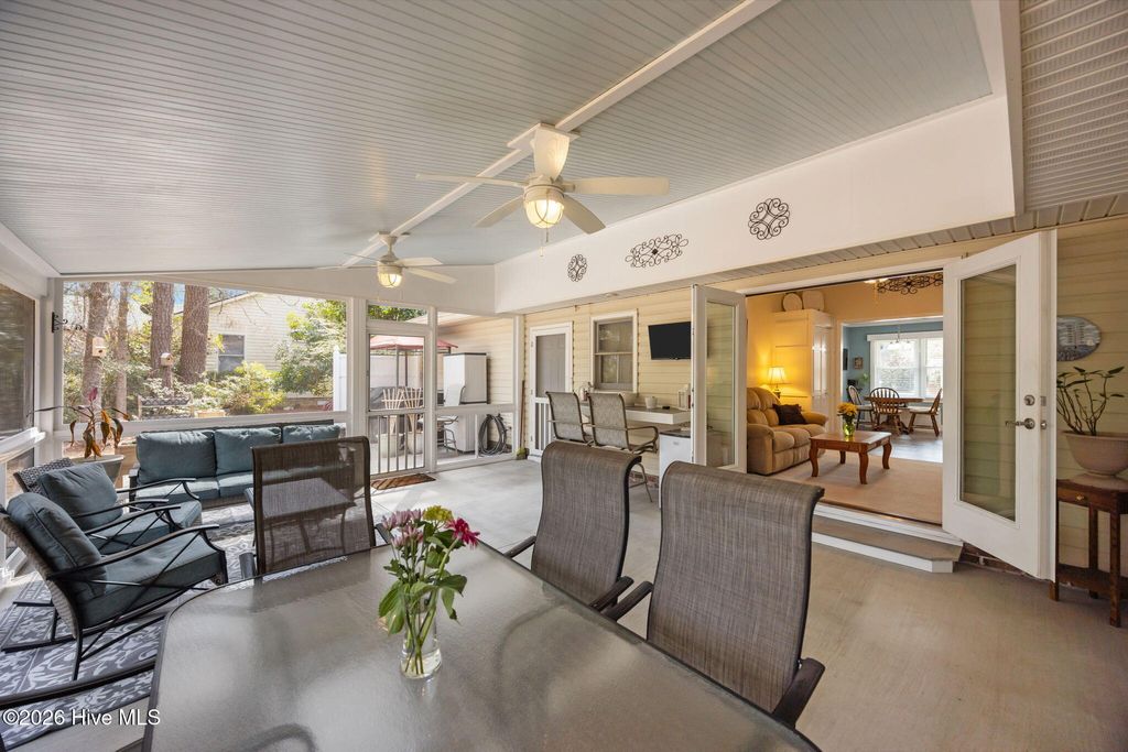 Photo of 6117 Ibis Lane, New Bern, NC 28560 (MLS # 100559450)