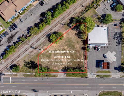 Tiny photo for 2323 Wrightsville Avenue, Wilmington, NC 28403 (MLS # 100545028)