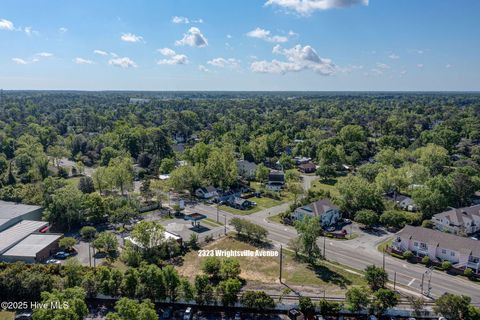Tiny photo for 2323 Wrightsville Avenue, Wilmington, NC 28403 (MLS # 100545028)