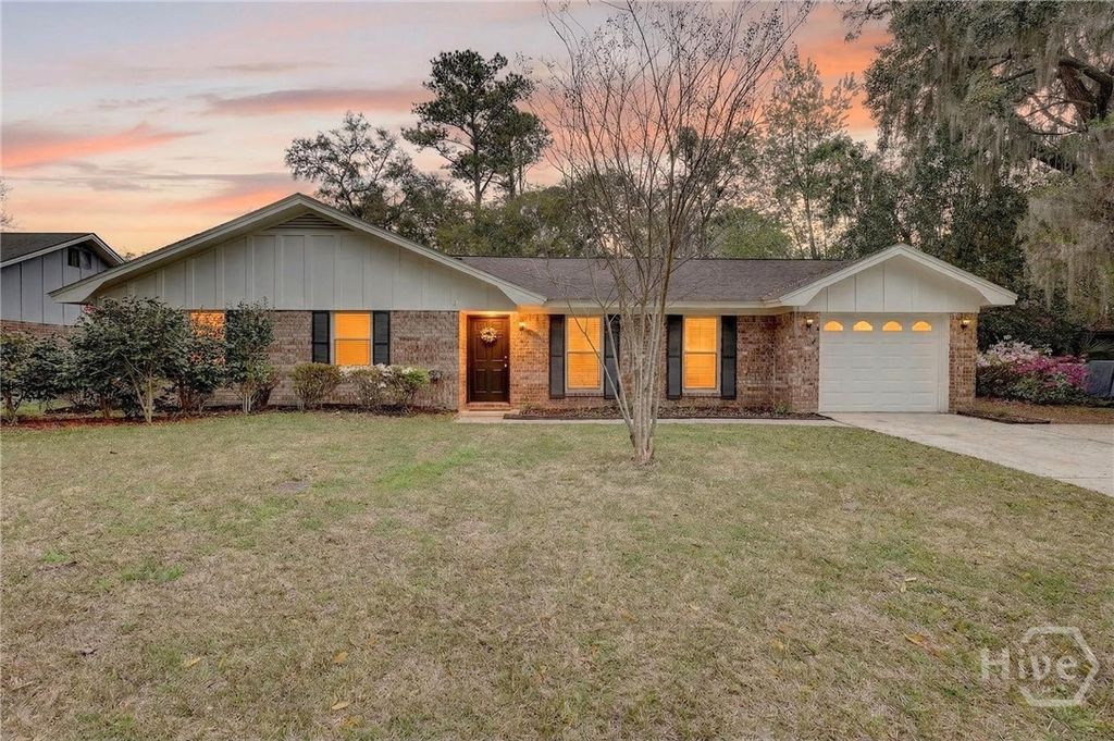 Photo of 110 W Manta Cove, Savannah, GA 31410 (MLS # SA351742)