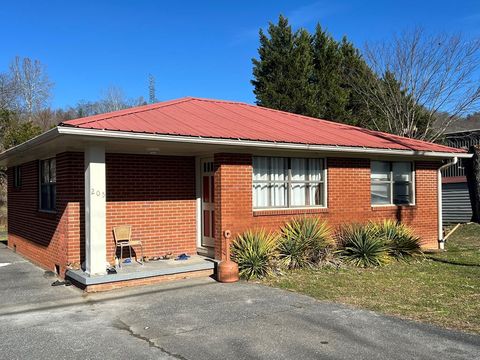 Homes For Sale - 51 Laura Street<br/> Graham County, Robbinsville, NC 28771