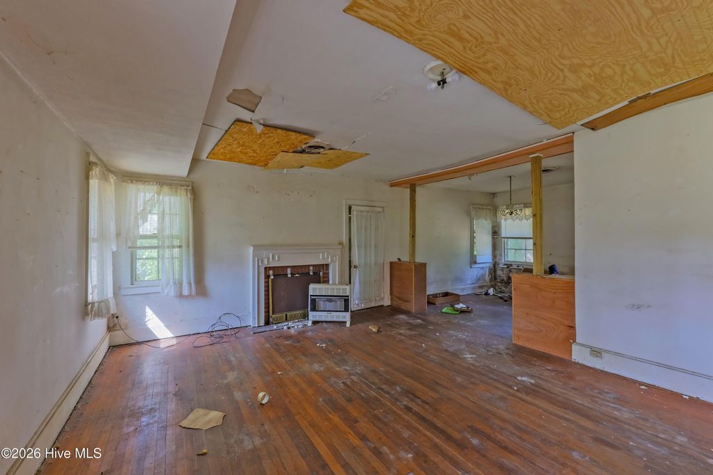 Photo of 221 E Main Street, Rose Hill, NC 28458 (MLS # 100565728)